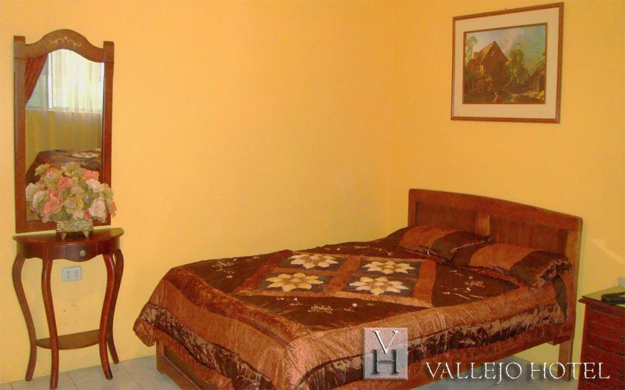 Vallejo Hotel Huaquillas Luaran gambar