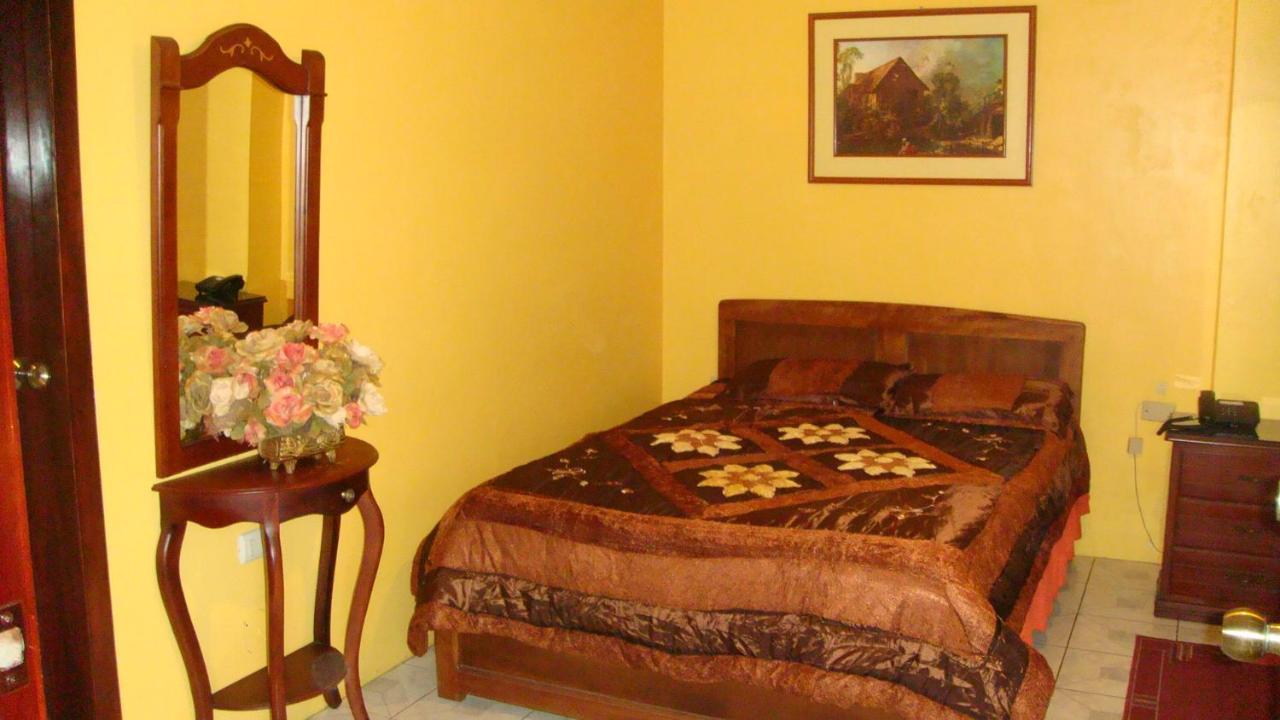 Vallejo Hotel Huaquillas Luaran gambar
